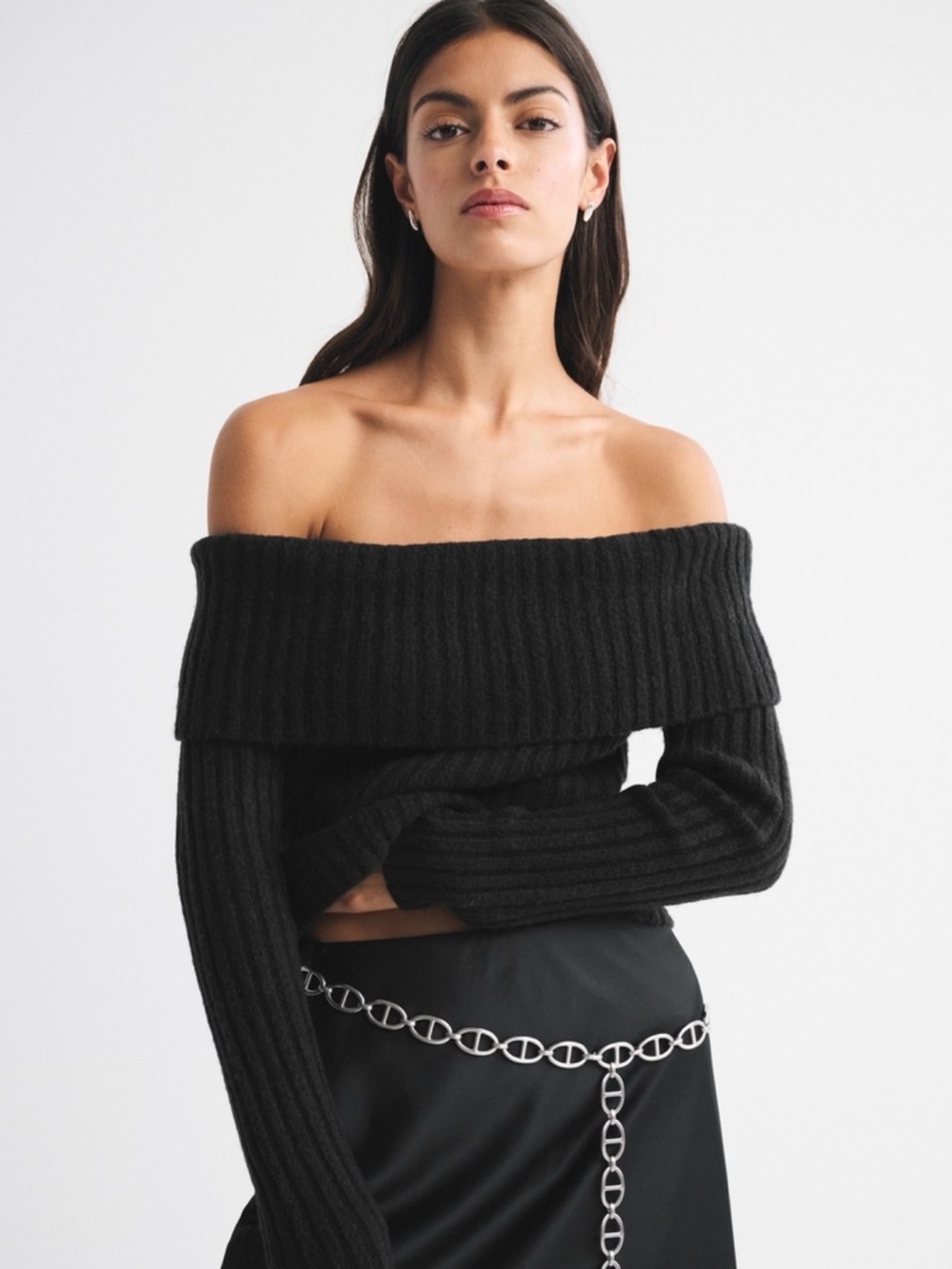 Women’s Ribbed Foldover Off-Shoulder Sweater - Black